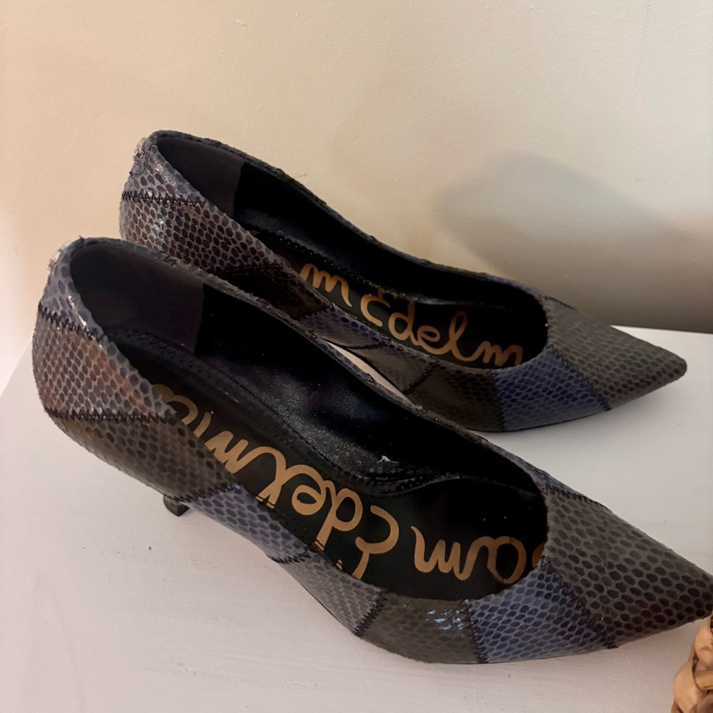 Sam Edelman Women's Pointed Toe Heels - Picture 2 of 4
